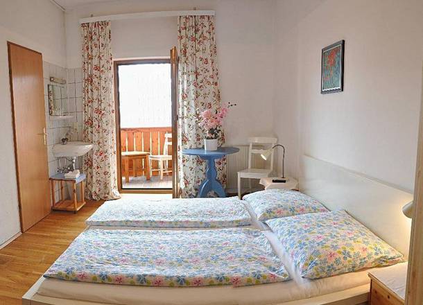 Pension Stoi budget guesthouse, Innsbruck