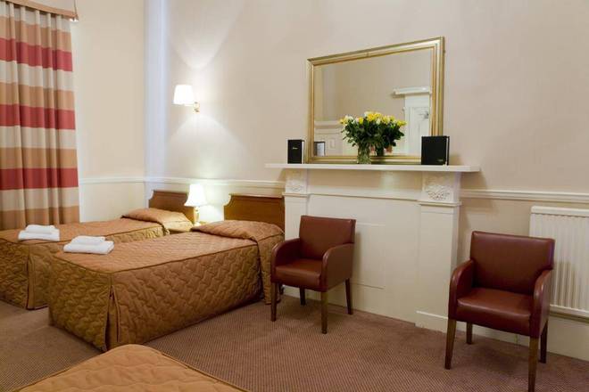 Ailsa Craig Hotel, Edinburgh