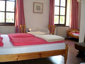 Pension Stoi budget guesthouse, Innsbruck