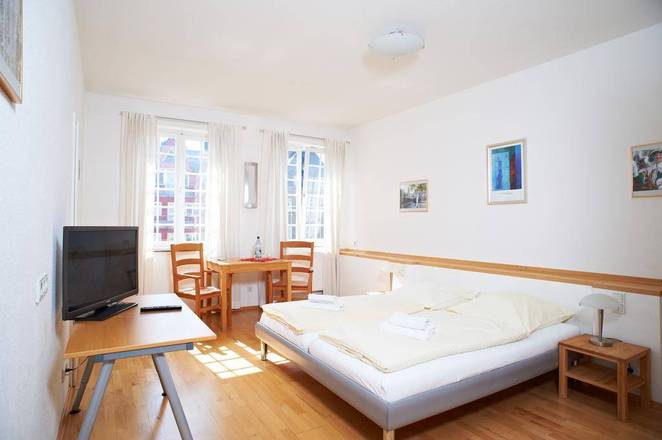 Gir Keller G&auml;stehaus, Cologne