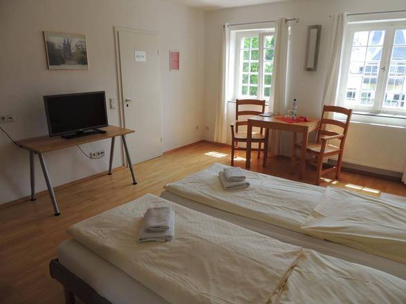 Gir Keller G&auml;stehaus, Cologne