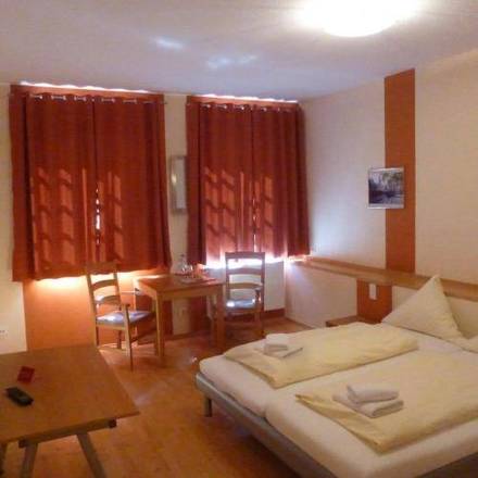 Gir Keller G&auml;stehaus, Cologne