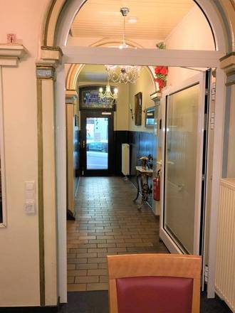 Hotel La Isla, Cologne