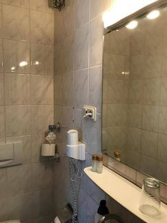 Hotel La Isla, Cologne