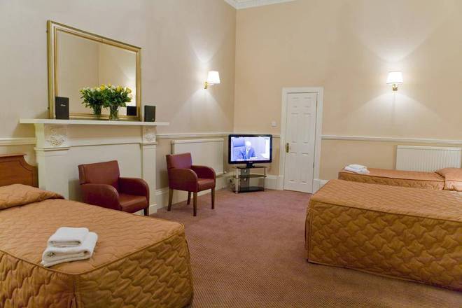 Ailsa Craig Hotel, Edinburgh