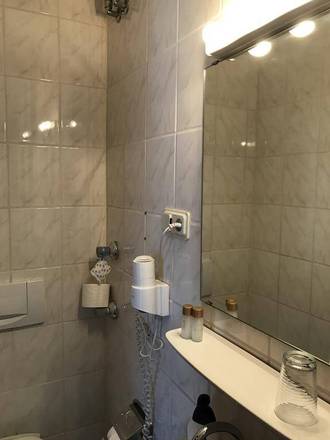 Hotel La Isla, Cologne