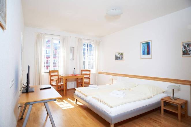 Gir Keller G&auml;stehaus, Cologne