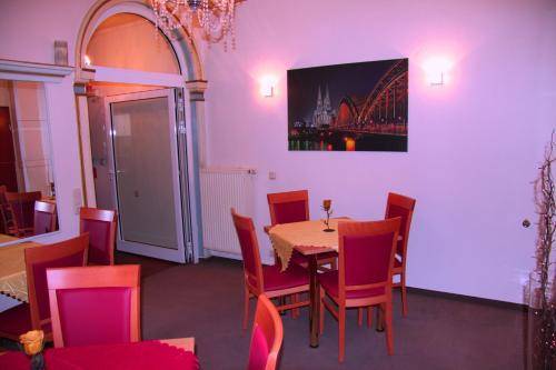 Hotel La Isla, Cologne